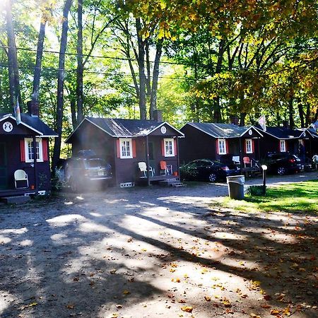 נורת' וודסטוק Maple Lodge Cabins מראה חיצוני תמונה