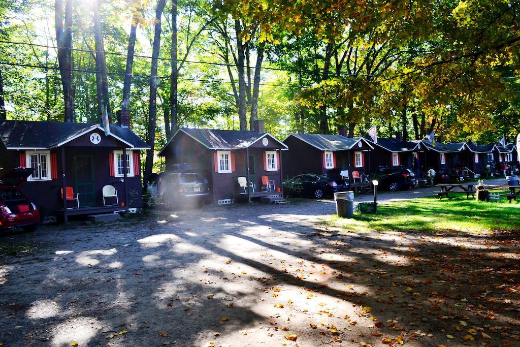 נורת' וודסטוק Maple Lodge Cabins מראה חיצוני תמונה